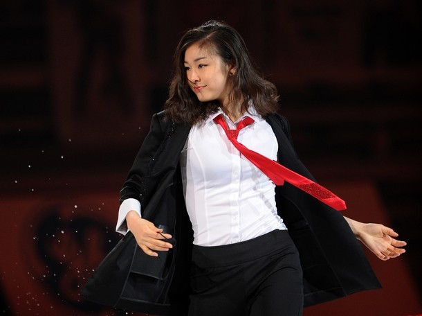 Kim Yu-na khiến khán giả phấn khích khi tái hiện hình ảnh Ông vua nhạc Pop - Michael Jackson trên sân băng.